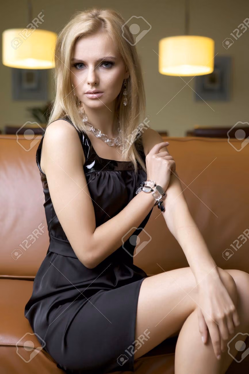 0ec46ae6a70d42277ae067d5106d4a18.avif