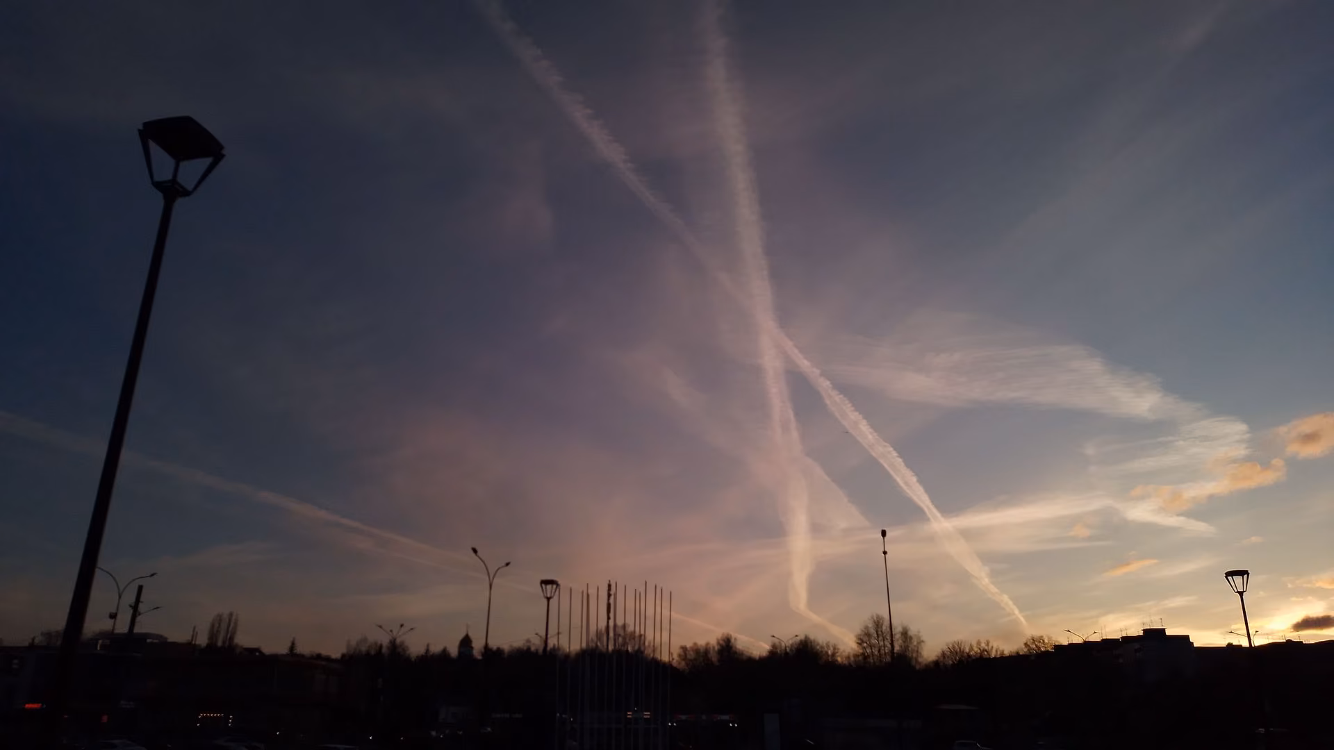 0f220bae48295bc87c0d9aff6c946aec.avif