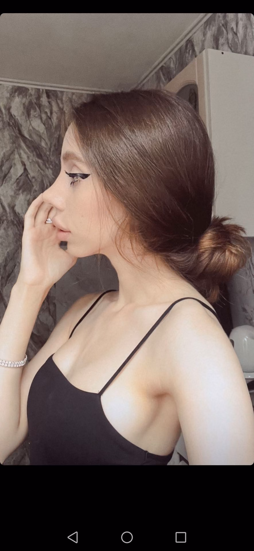 105c34d9a6ee5c40d8cf26d2284fe849.avif