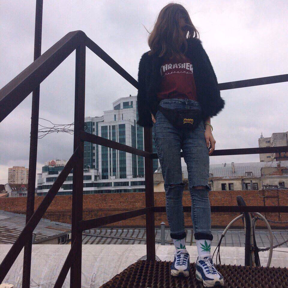 1999b5d98f21c72b7b1fa16042ff0e23.jpg