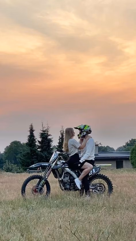 b50f5eedf614c21121b6902d946e1e59.jpg