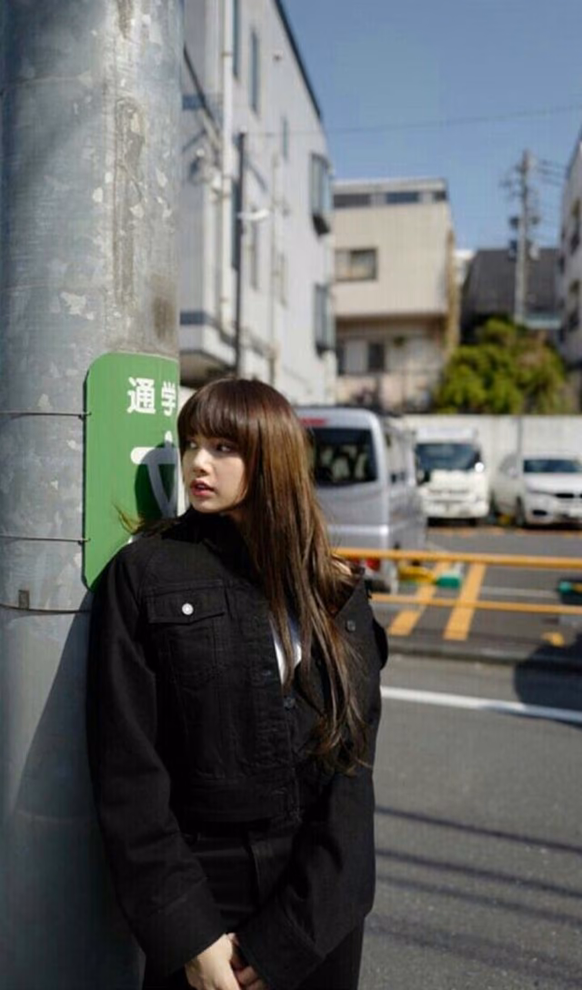 1f955fb6a52ae571ff49fffb56797663.jpg