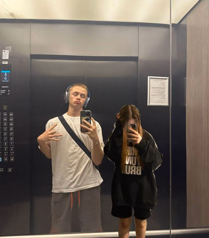 21018d41e38fc333e1f560fe34337d9b.jpg