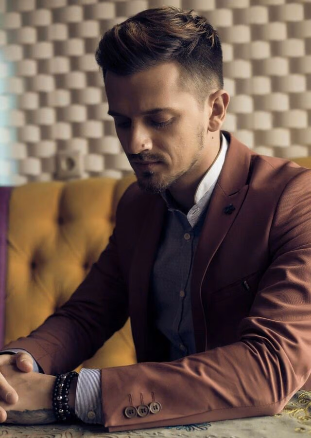 27d6e8020dae78da8b74df603005d174.jpg