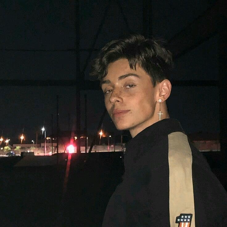 2846a72486e1b4b4c3454151bf989dc9.jpg