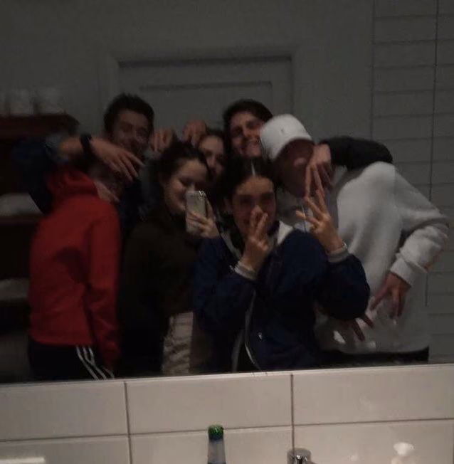 2d81bf1aa16fe16d070a676bea3e04d8.jpg