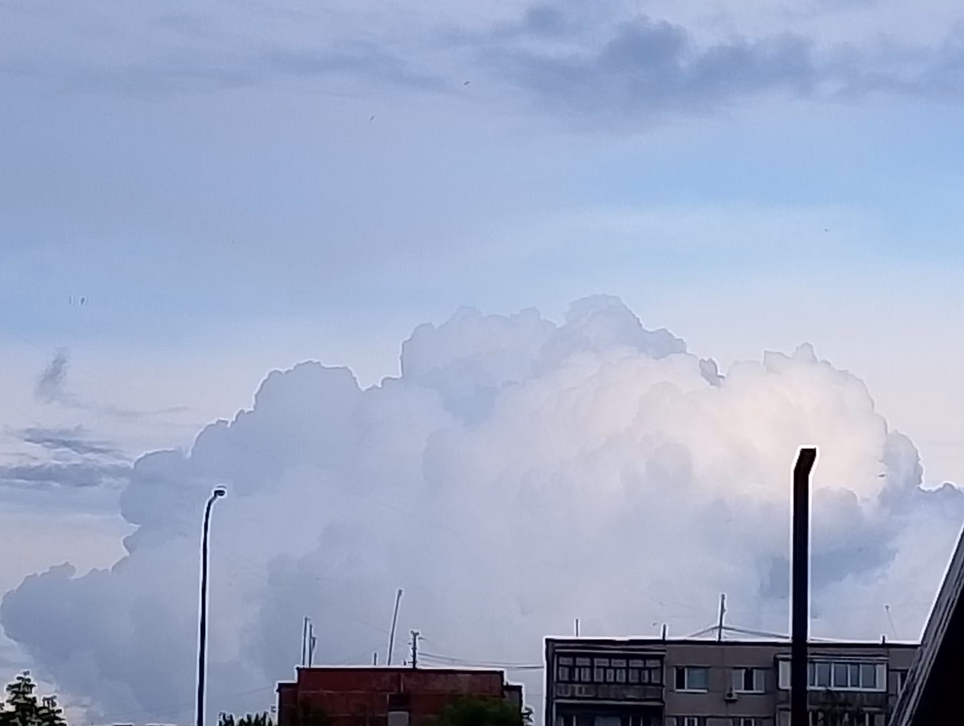 2ea83613379a94895e9382925537c1df.avif