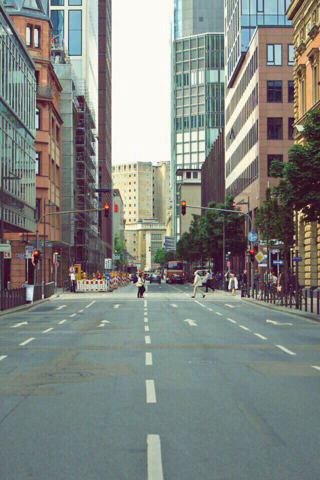2f82aa4bdd7974bd87fa18f4ffef875b.avif