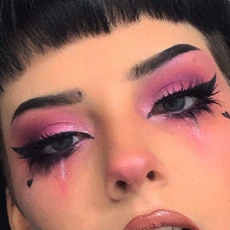32e4de78271451fe82429fe9109ef8cc.avif