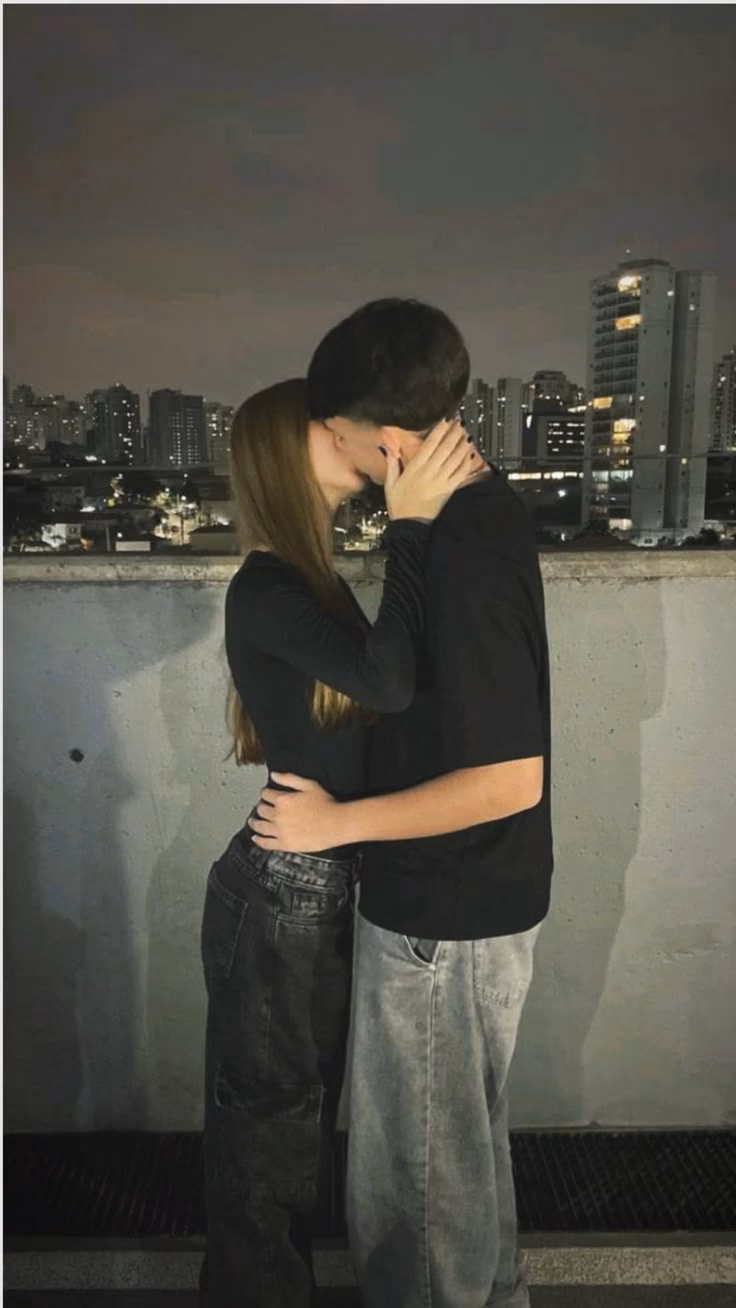 AUE0Wnbu0pyhjoAi6es37zTizr3GjZiInfgZNRZj.jpg