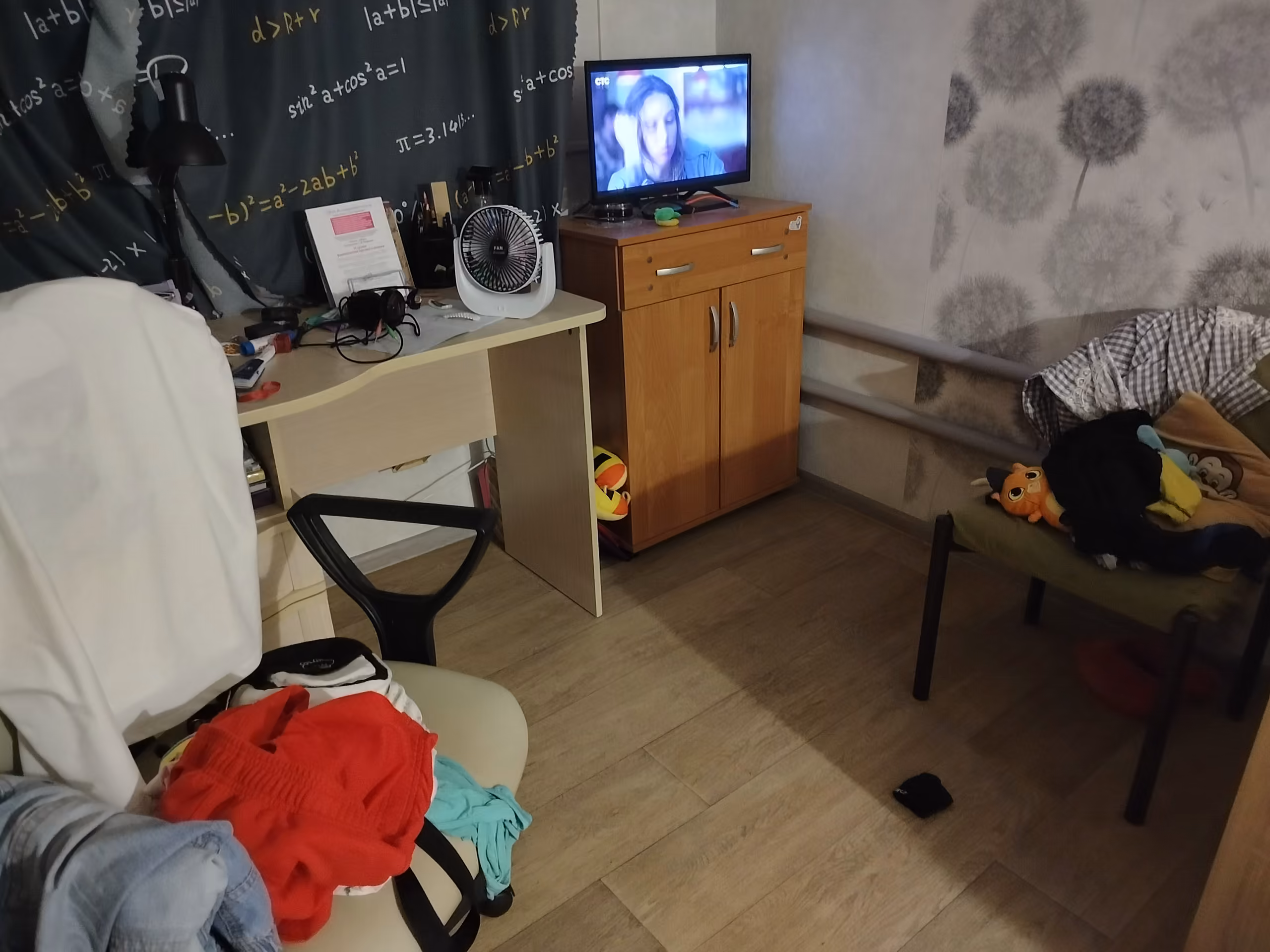 u9VDdQfrUd9i4rbmnYuq4Fkhoc2lArw5W8NxoIU8.jpg