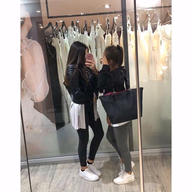 38f5b992b444a13d531ec040a9afb240.jpg