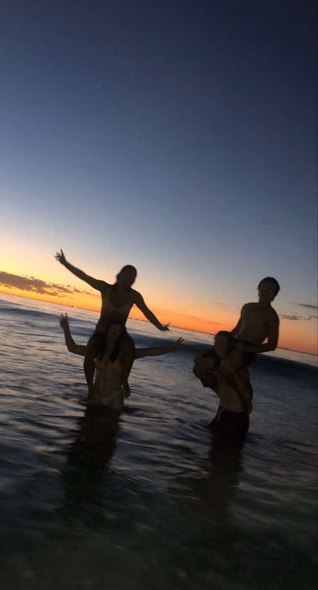 3d1bb30310f597d795df09e61ced581d.jpg