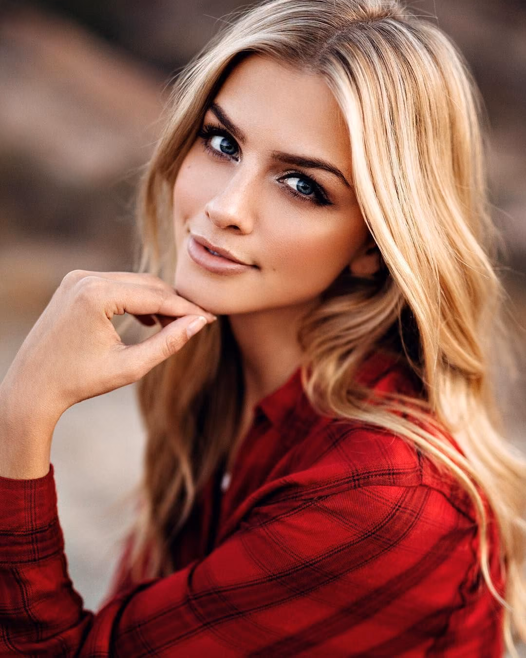 3d6c3acada637b4e5e1b909aa3e71e36.avif