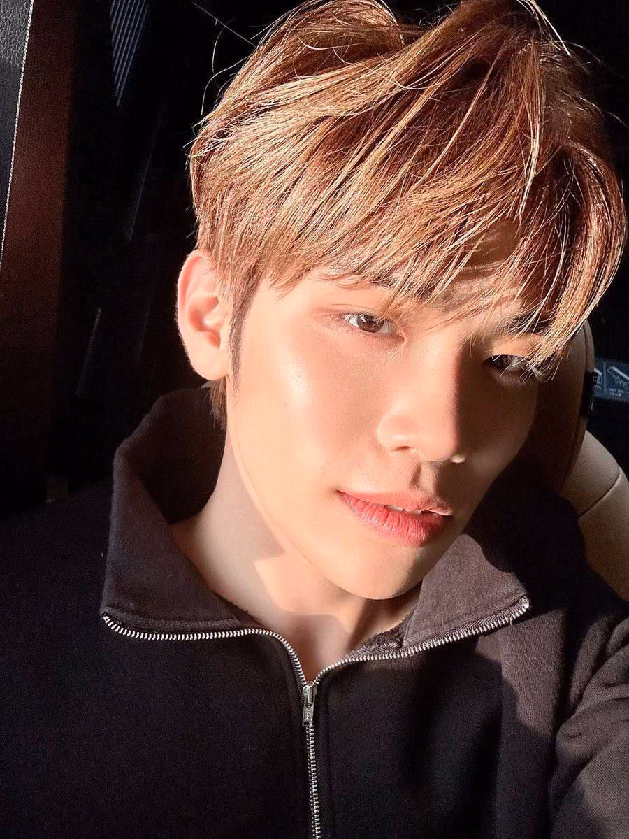 3ddaddb20a06dbd47bd84fe105cd4603.jpg