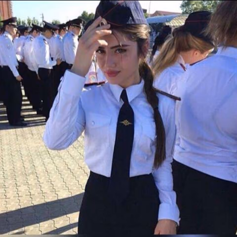 40a337a65114817ff0e7097b27bcf27e.avif