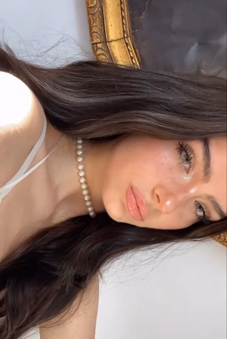 e5c03ff36b0b46e95ef9bb9aad999969.jpg