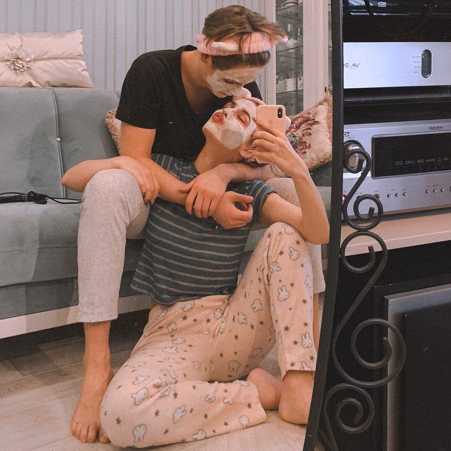 512daa503fe15e249d774d4aa682a3e1.jpg