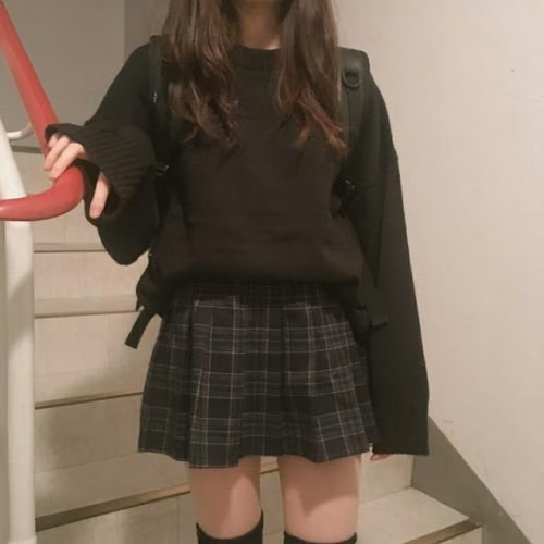 54752a8f3a6f46e390d0c5ed14be524d.jpg