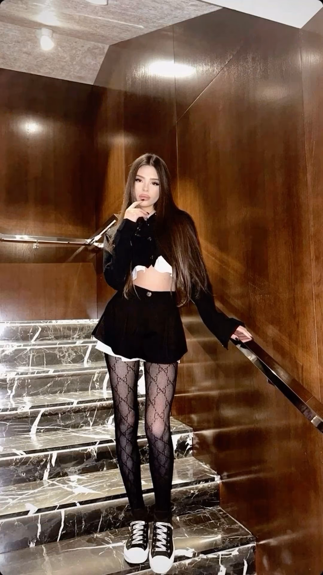 5a30fe592d85b8265b8ecbe45b9d3db3.avif