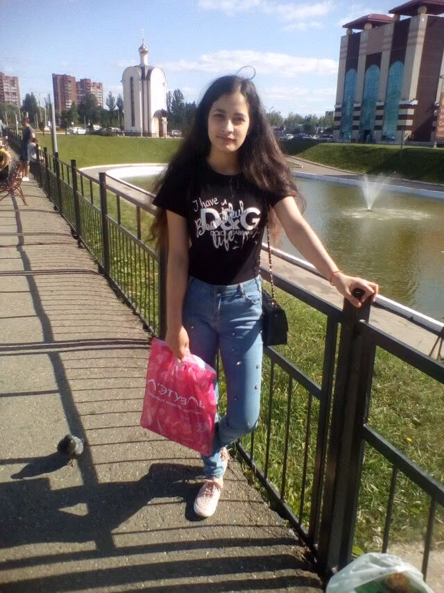5c75cc3d8adce8ab952e8d8f8a12f5aa.jpg