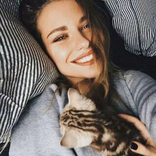 5c83bb2d137038b5d8bd68756af7dfc8.jpg