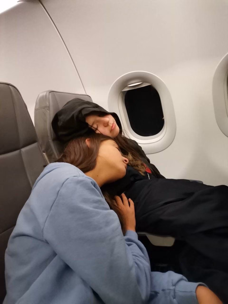 5f573fdd895d9cfdab165337b149d9ba.avif