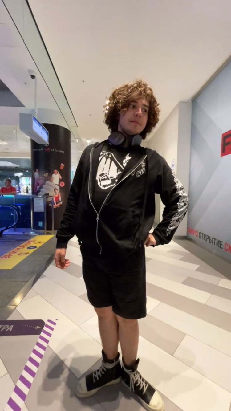 6218e04e08856d51a7f419d2c5f354e1.jpg