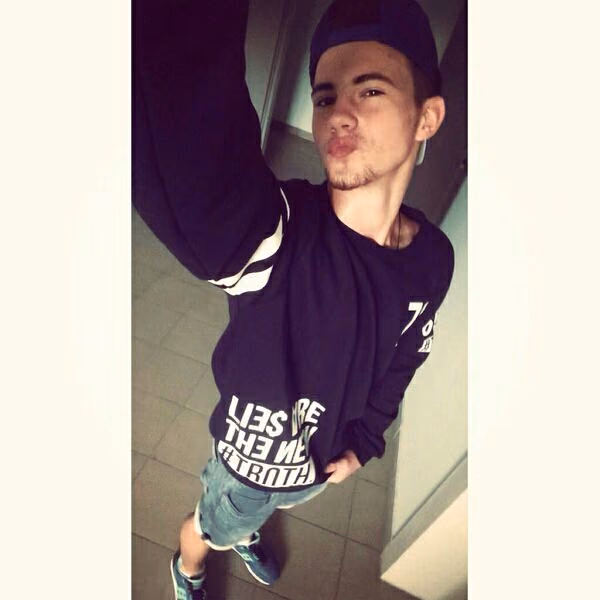 64a3d4f1a5e934cfc457c0b2c003040d.avif