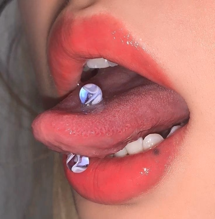 66abc2b1cd54df18cd8880c9ce1db150.avif