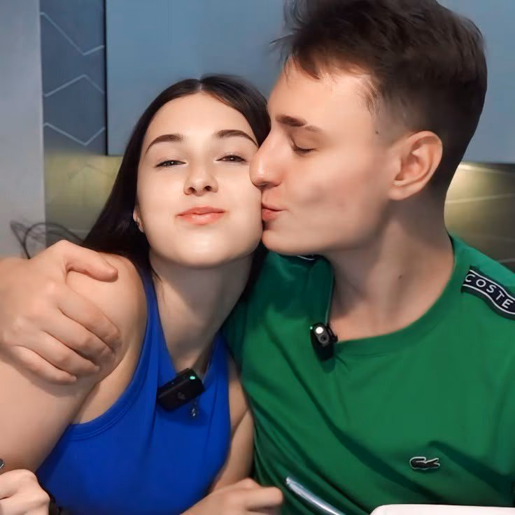 6b32e9a4ac5f3525e83d5d12ecdca6b3.jpg