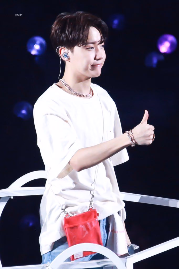 70013f841ee3528497b75fa8eca72b54.jpg