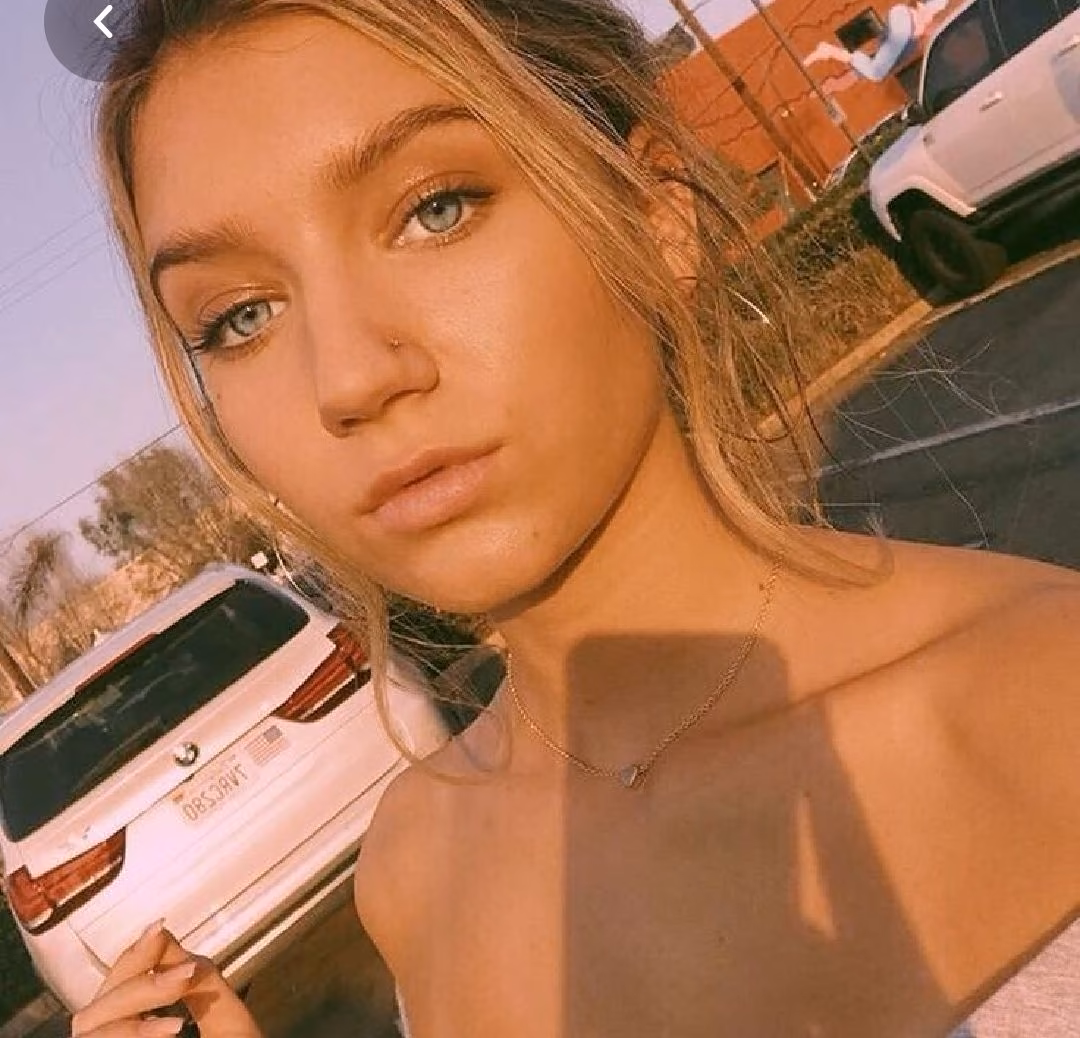 7084f7609cf5e66408ea0e8b35a08fbf.jpg