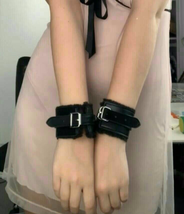 746f7c2c6bbb32547ea95a5b67f5ceeb.avif