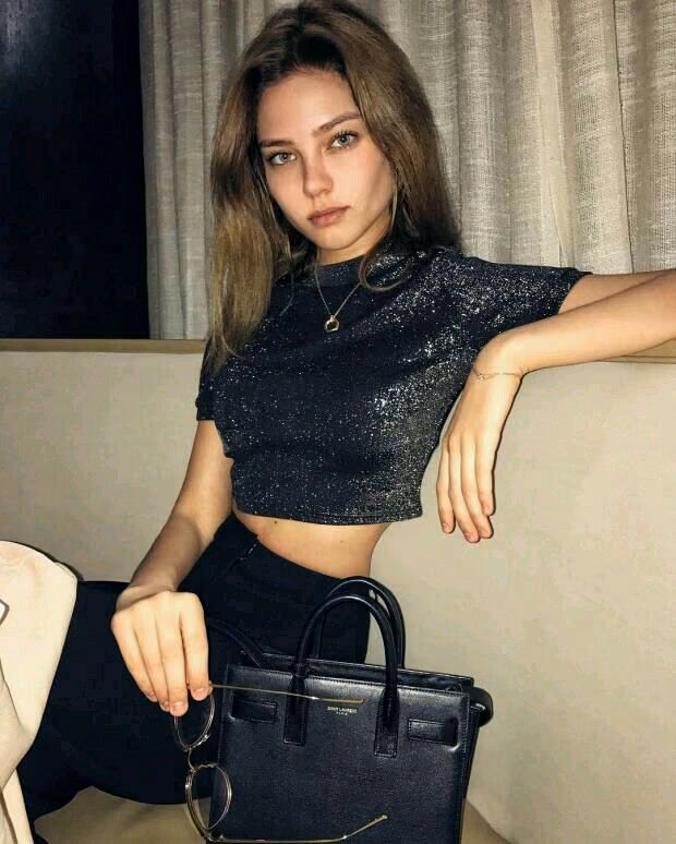 77018e939f99412a18b441c794ac78e3.jpg