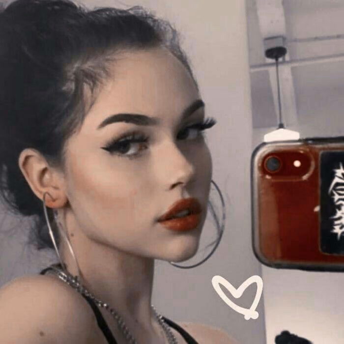 7c952cbf3a05ee82bb9d60b48e430037.jpg