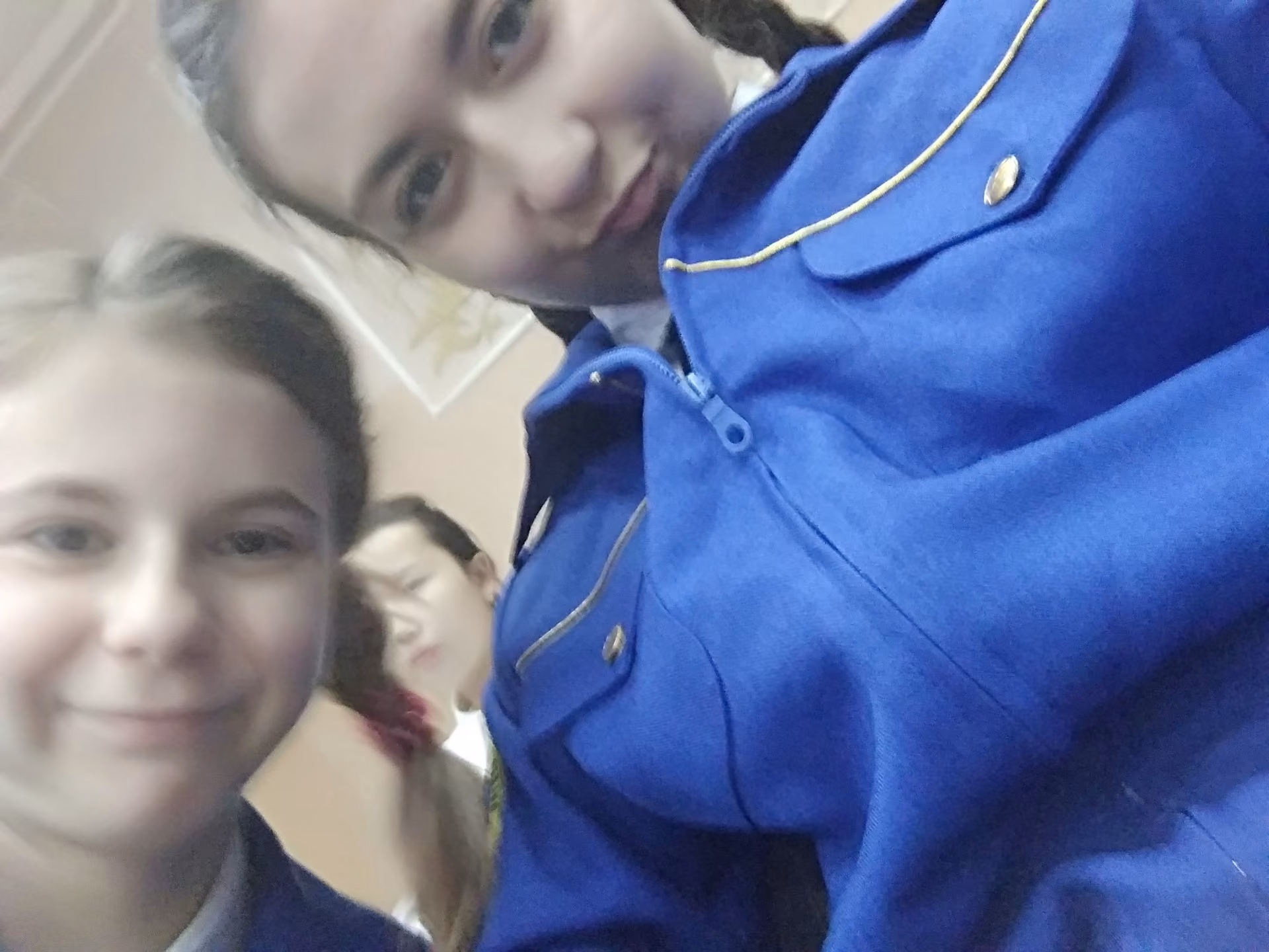 7ebfb9e69d3ea41e6b1f1e997320173b.avif