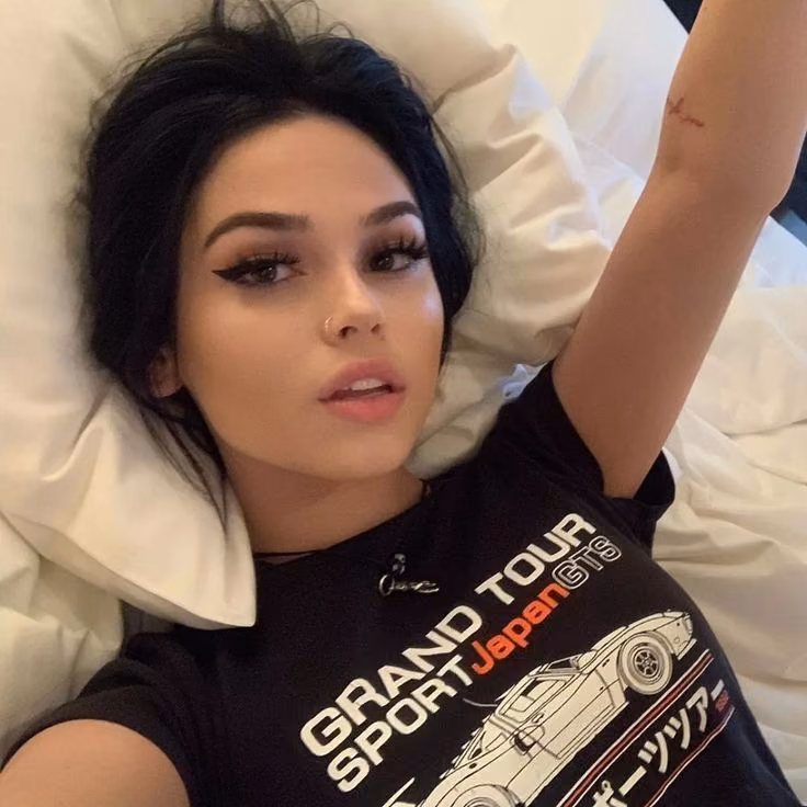 5f4f4c460b378efef0e9f45591a1cd0d.jpg