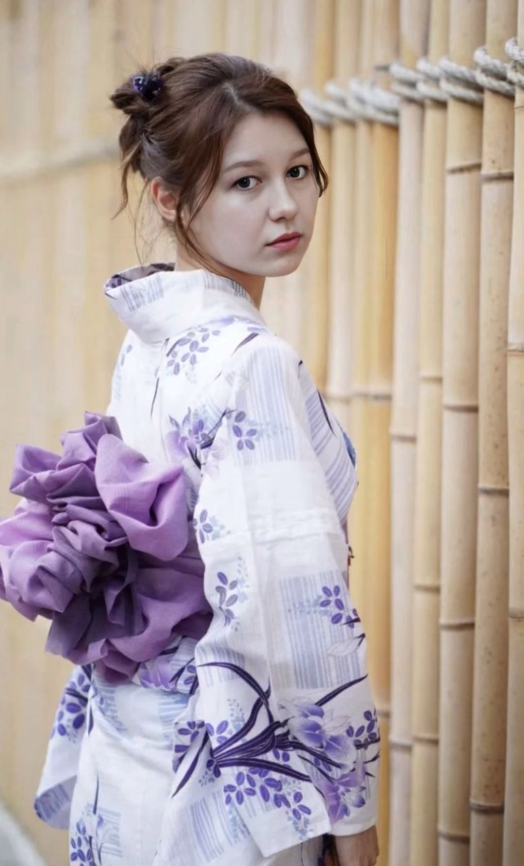 85ab6e54f9179cb84ce25c0eca4f89ff.jpg