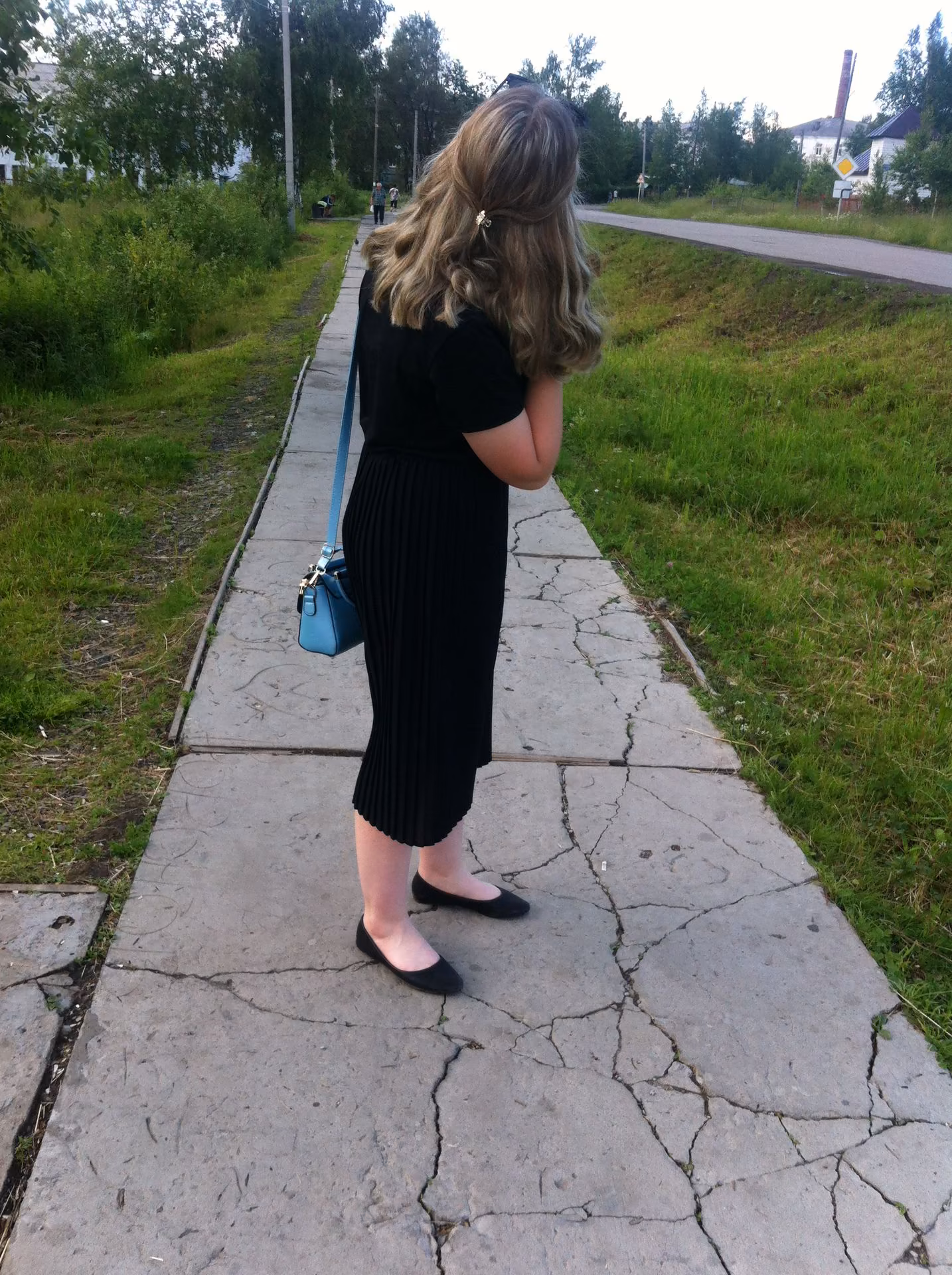 891748368bb2bea98281b2762894e9c9.jpg