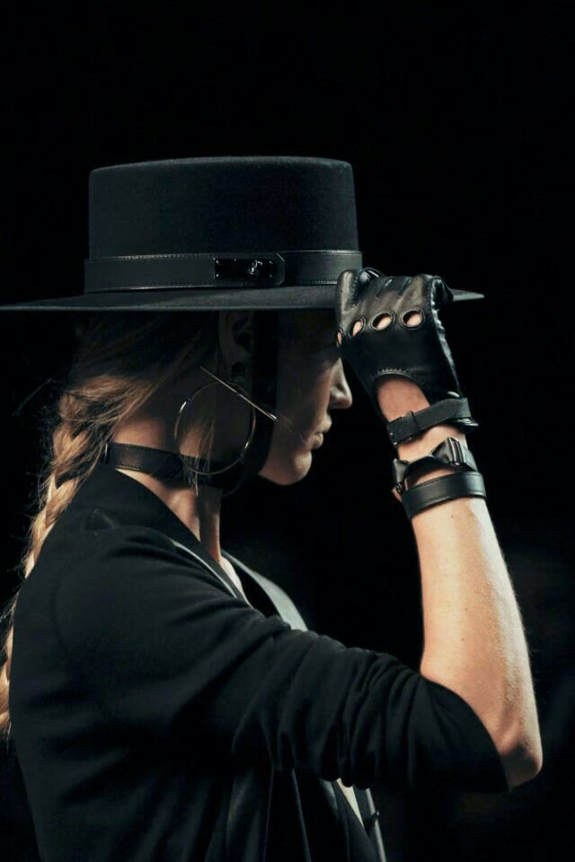 8e067b296f79b0ac1d974f50d9d91eec.avif