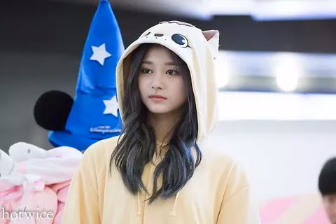 8ea4cc68c99cf13499fcd8735964cff6.jpg