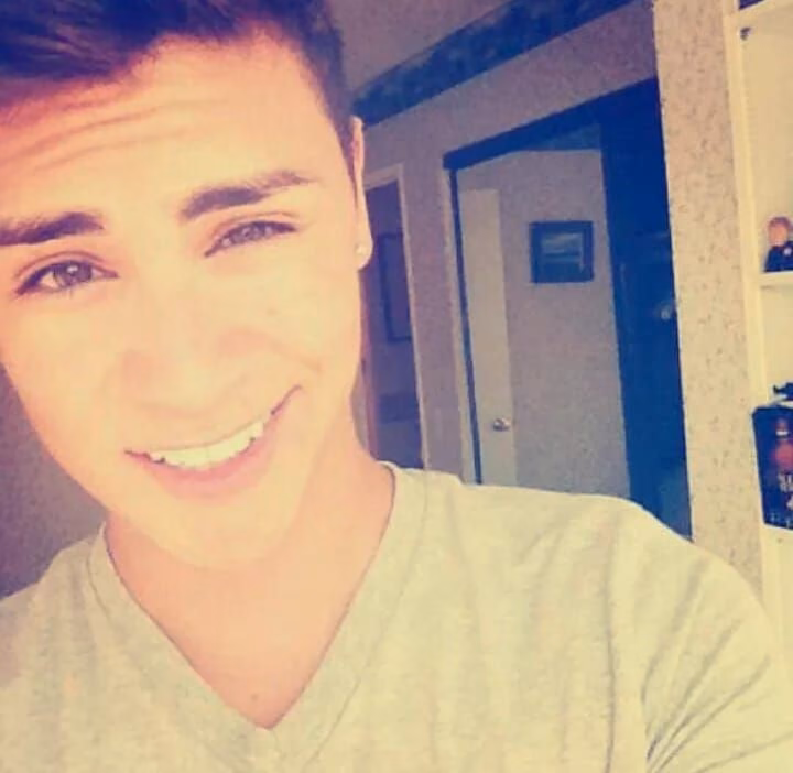 8efeefdbf15cbfef3194d8a4bfaeb8d8.avif