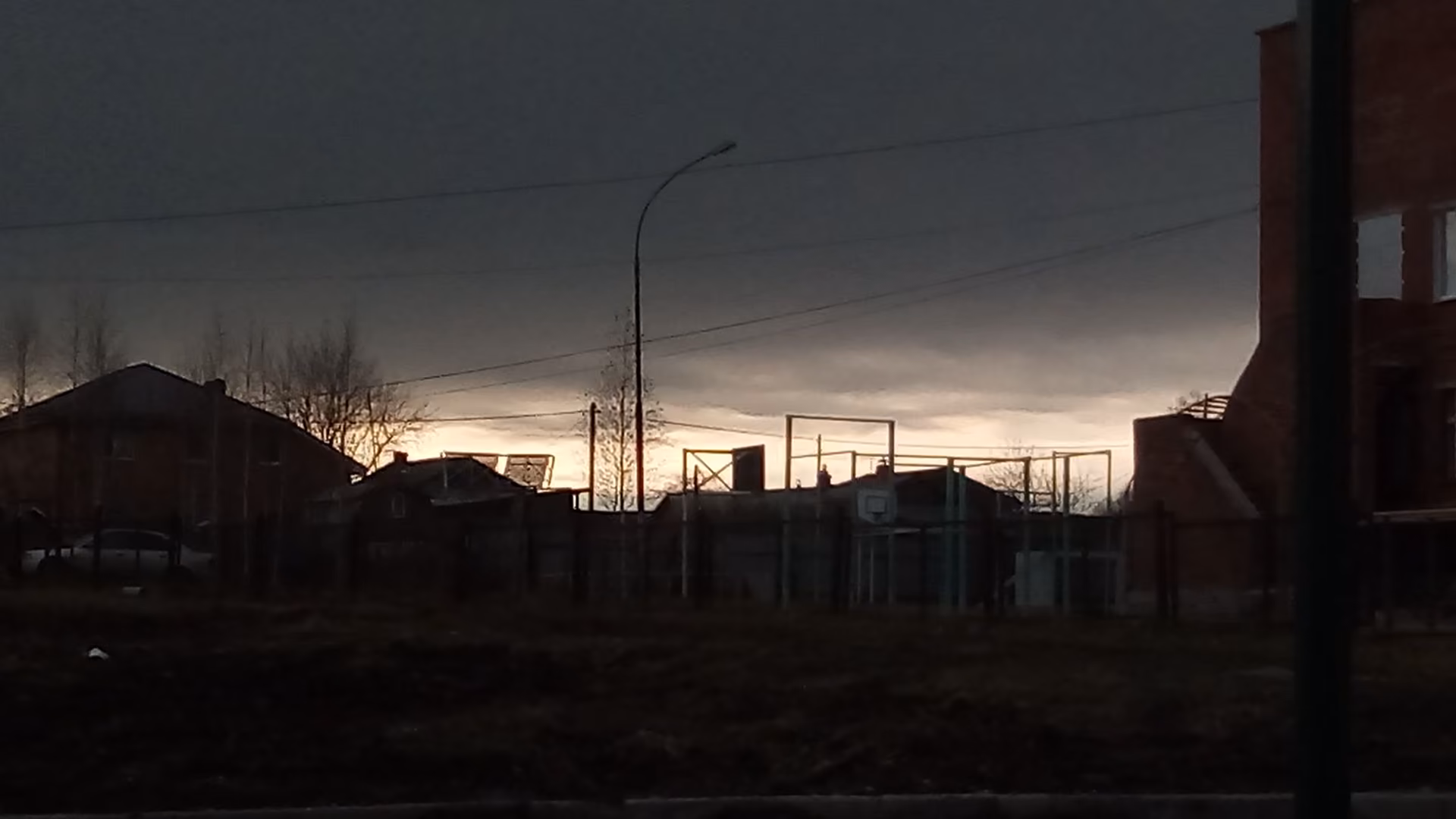 8febe652882c3551a4304f6ef87fd3b4.jpg