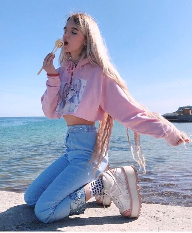 91c3a316fa612f6fc1175bb644c61c52.jpg