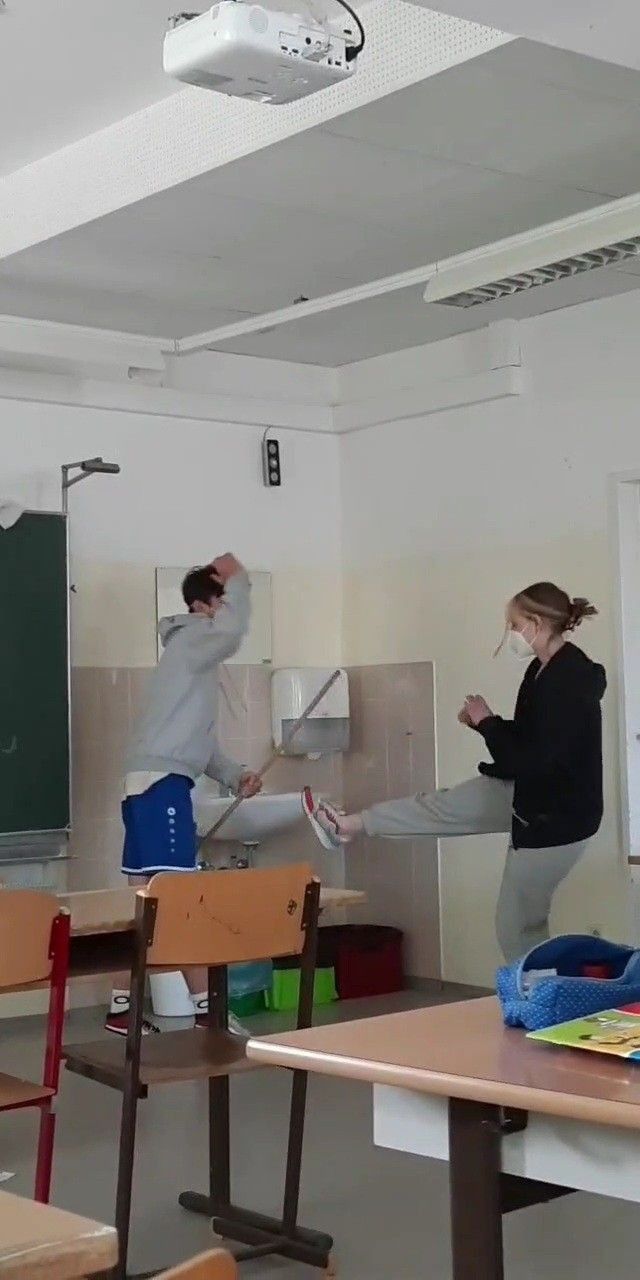 93b75827ca29d54951fecf0045457876.jpg