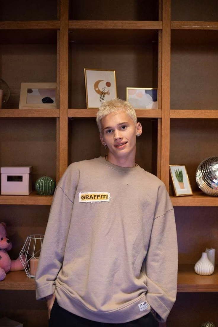 95f17728925f1270823677bdd6ec84d8.avif