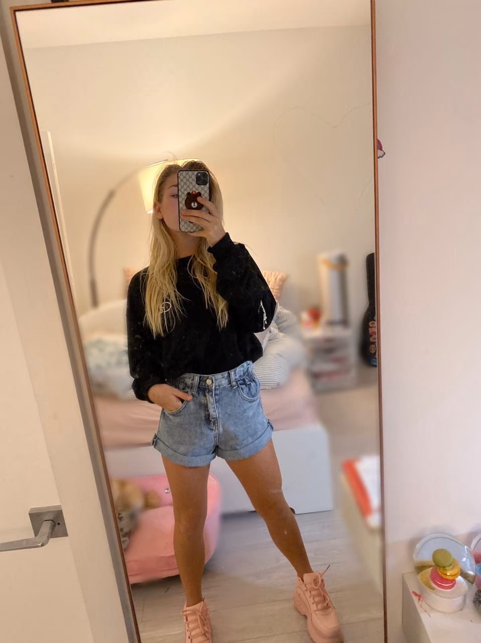 9b0b1c792e9e52bc804fbd0abea0b9cd.jpg