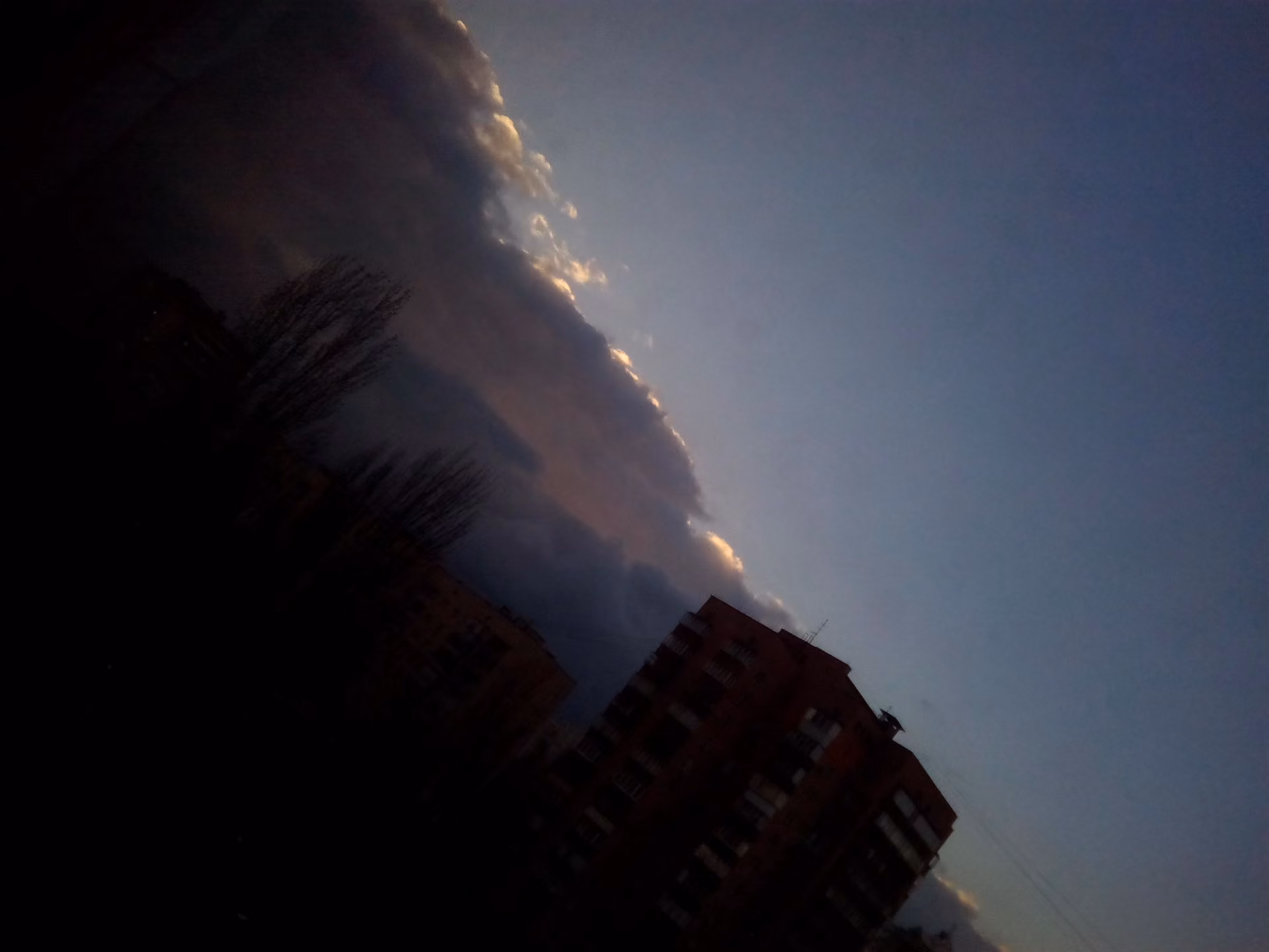 9bd5078fedae42436811e1ea8061dc4f.avif