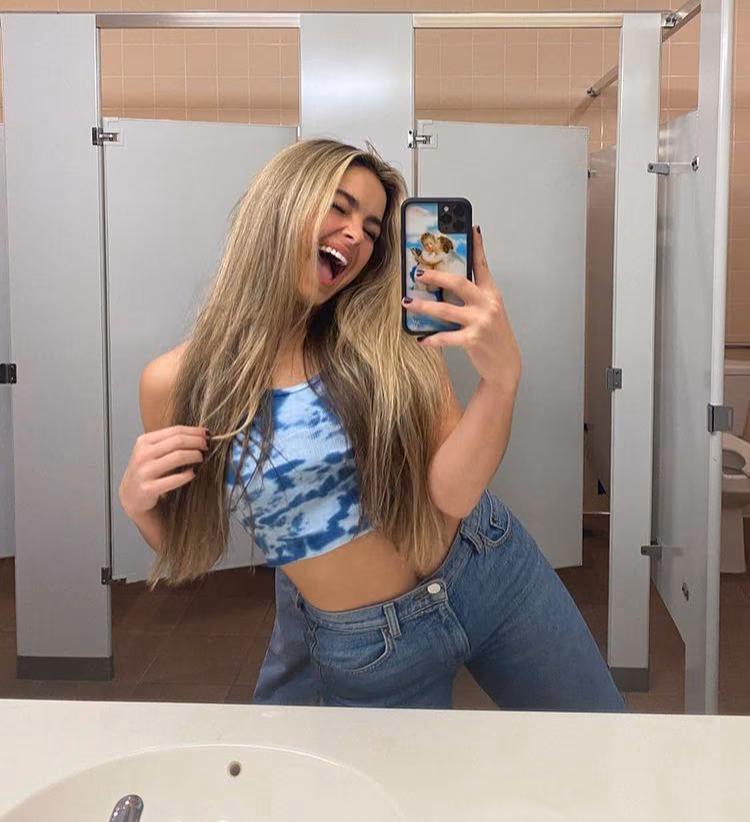 9db84c36016658e852d2c4d835aaf757.jpg